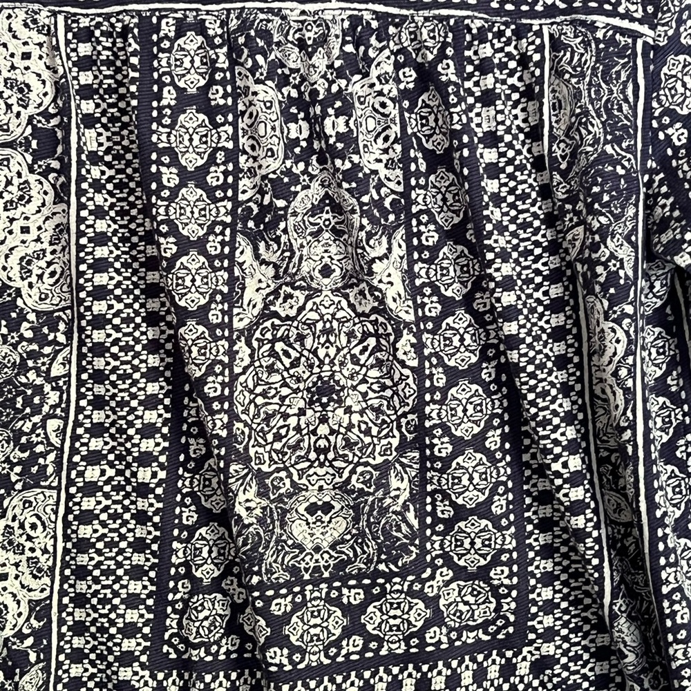 Lucky Brand Navy Blue and White V-Neck Graphic 3/4 Sleeve Blouse - Picture 5 of 5